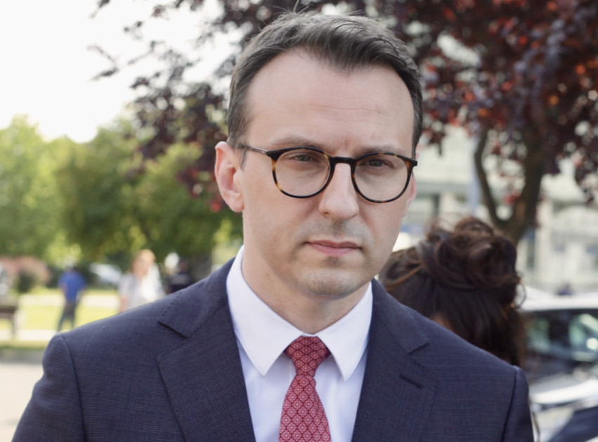 Petar Petković: Šolakovi mediji da ne proganjaju Srbe sa KiM po uzoru na Kurtija