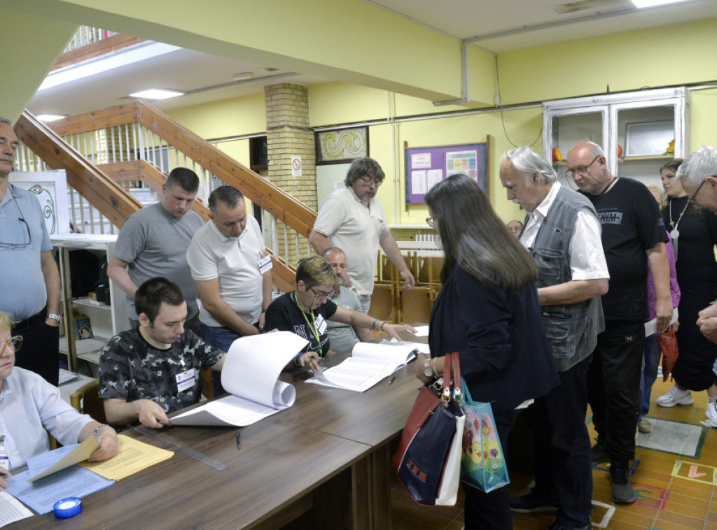 Voting in Serbian local elections concludes at 8 pm