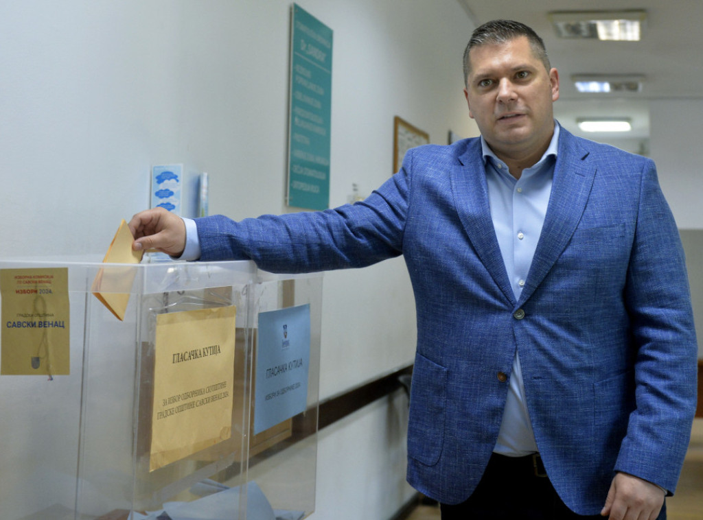 Nikola Nikodijević glasao na Senjaku