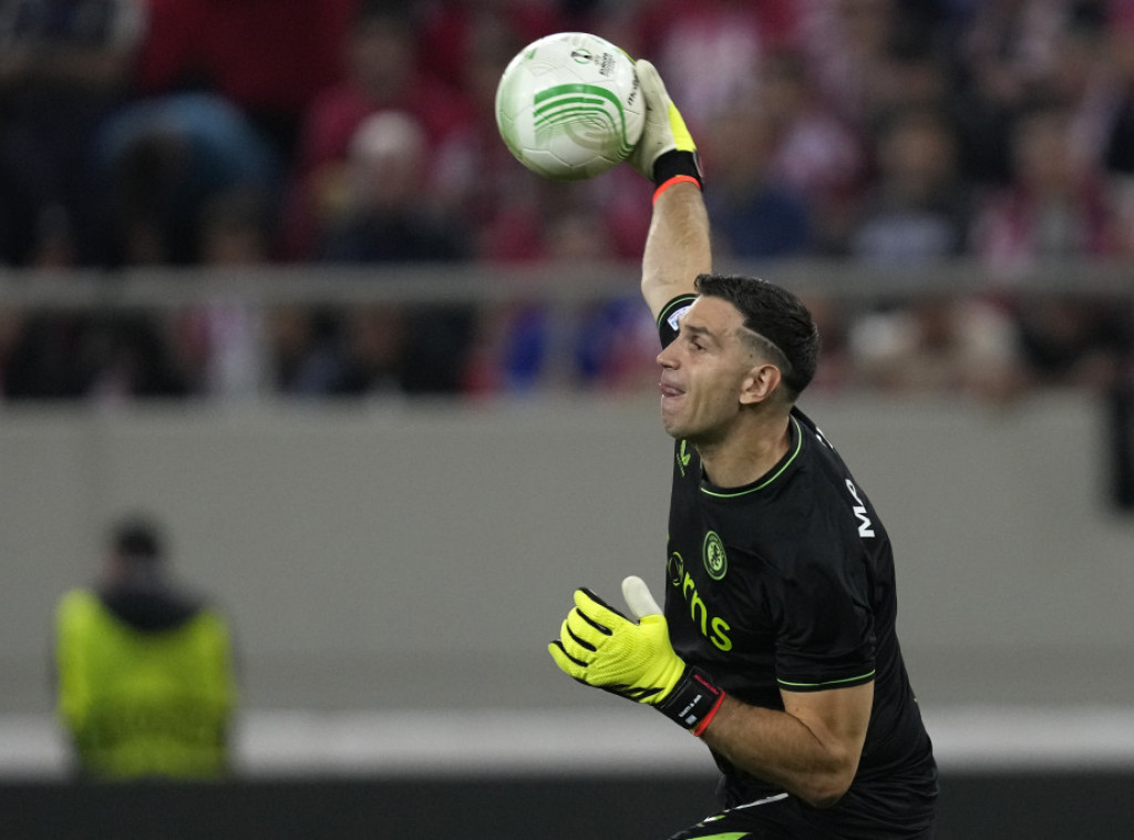 Golman Aston Vile Emilijano Martines želi da brani za Argentinu na Olimpijskim igrama