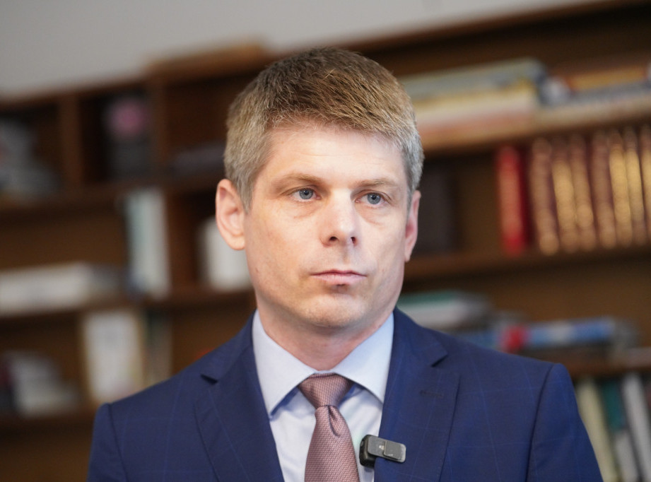 Gujon za francuski radio: Srbija ne pristaje na "woke" ideologiju, čuva svoj identitet