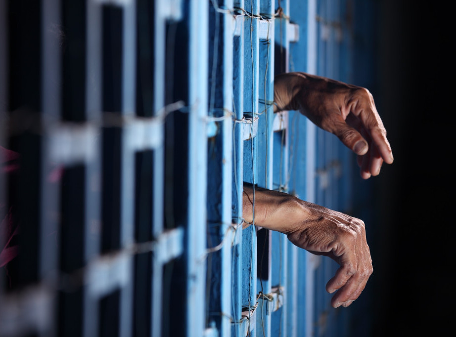 Određen pritvor osumnjičenom za ubistvo oca