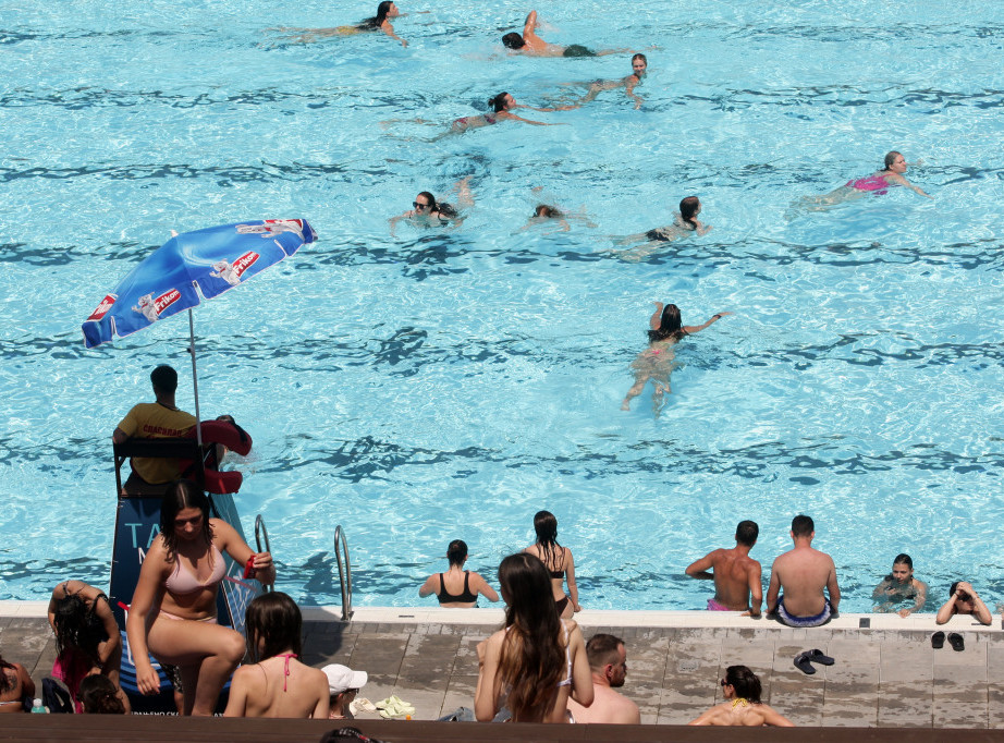 Zvanično počela kupališna sezona na bazenima SC "Tašmajdan"