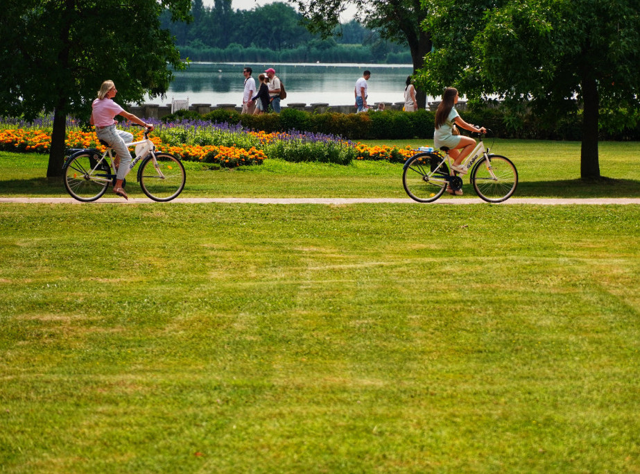 U Srbiji danas toplo za ovo doba godine, temperatura do 24 stepena
