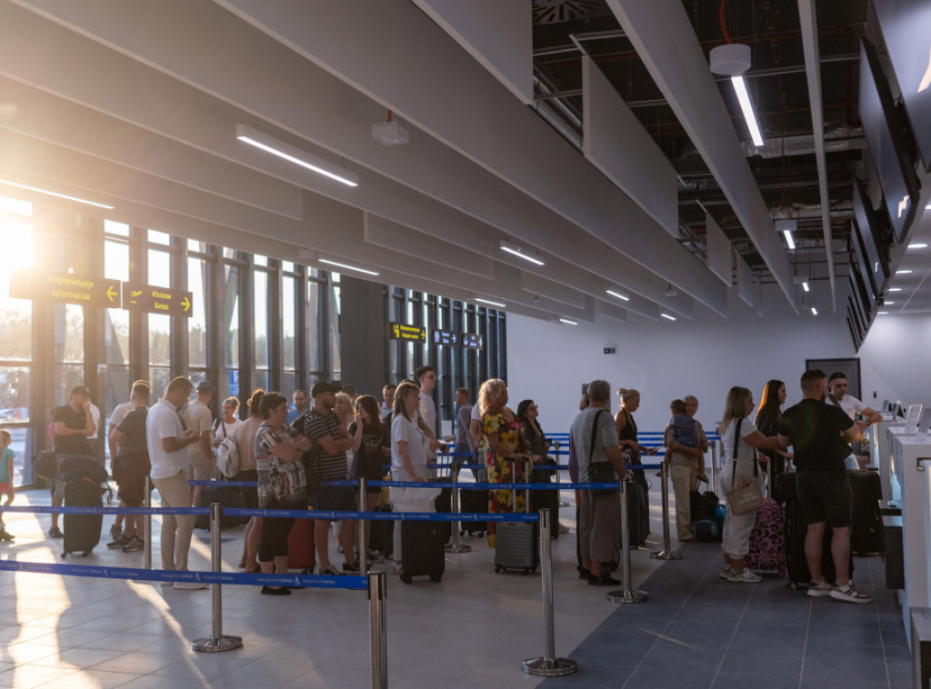 Kroz novu zgradu aerodroma Konstantin Veliki u Nišu prošlo 200.000 putnika