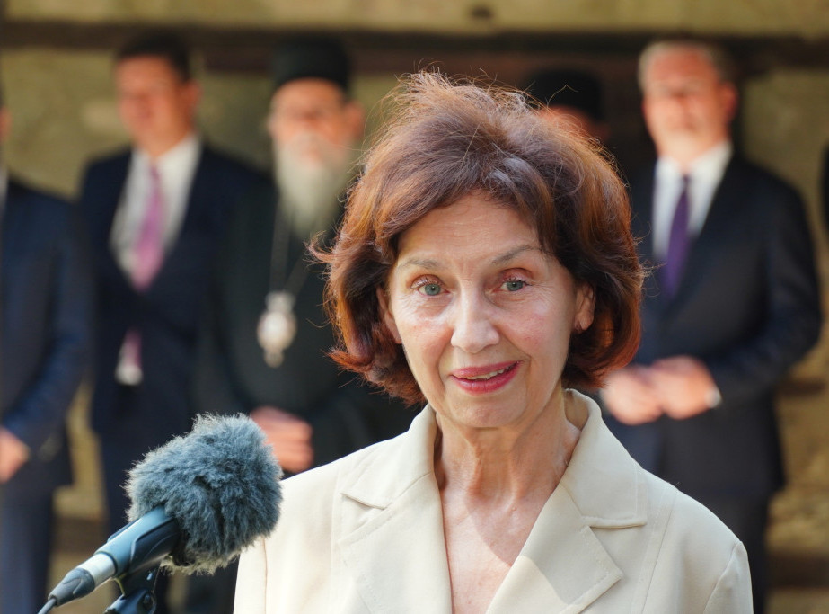 Siljanovska: Investirajmo i zaštitimo naš najvredniji resurs - ljude