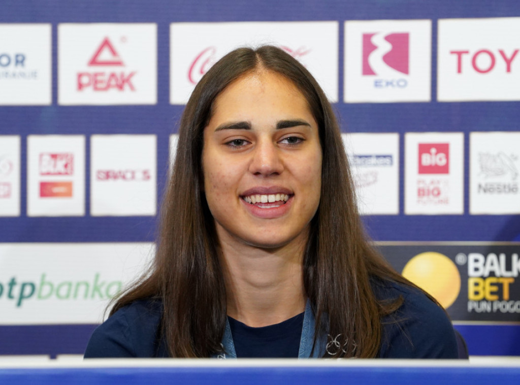 Tekvondo: Perišić osvojila srebrnu medalju na turniru u Rimu, Takov stigao do bronze