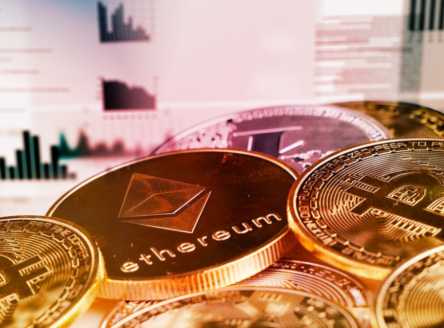 Bitkoin pao za 2,16 odsto na 55.970 evra, itirijum za 4,1 odsto na 1.650 evra