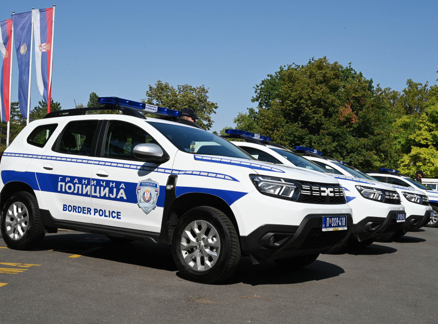 Teretnjaci na izlazu iz Srbije čekaju pet sati na prelazu Kelebija