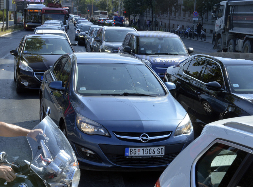 Putevi Srbije apeluju na oprez u vožnji, očekuje se pojačan intenzitet saobraćaja