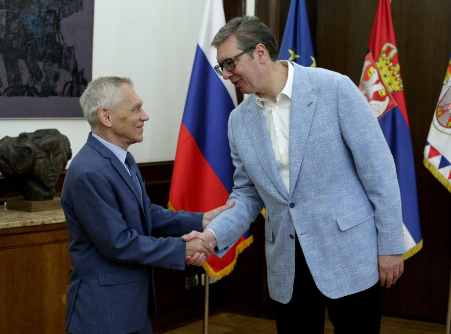 Predsednik Vučić se sastao sa ambasadorom Rusije Aleksandrom Bocan-Harčenkom