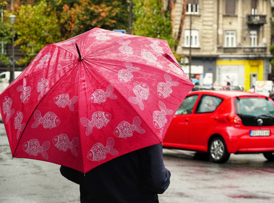 U Srbiji danas osetno hladnije, oblačno, mestimično sa kišom, temperatura do 8 stepeni