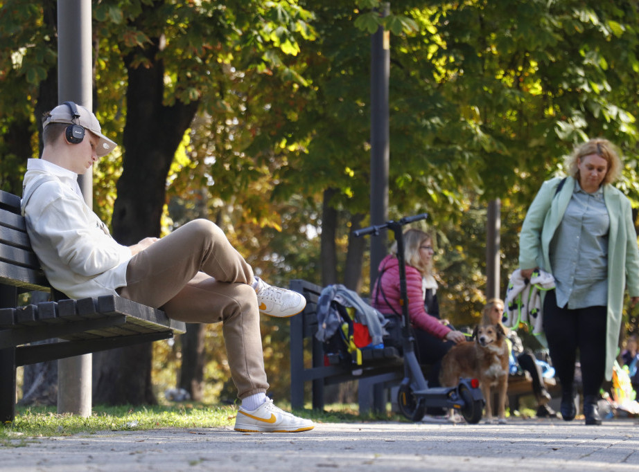 U Srbiji danas pretežno sunčano i malo toplije, temperature do 23 stepena