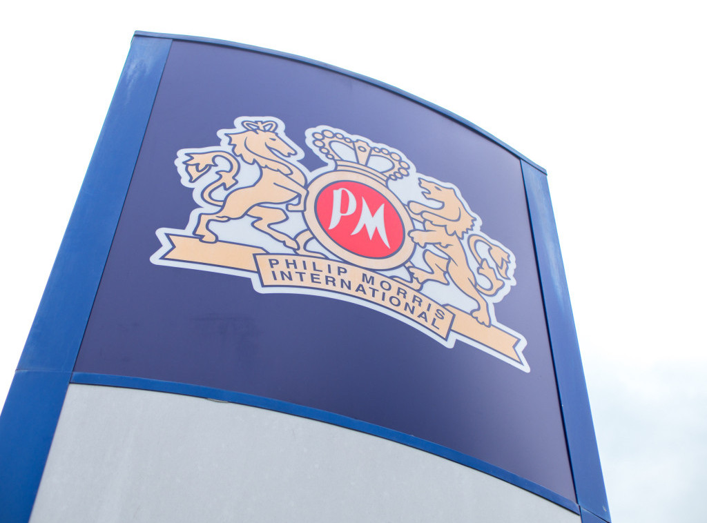 Akcije kompanije Filip Moris pale za skoro deset odsto zbog strahovanja za prodaju