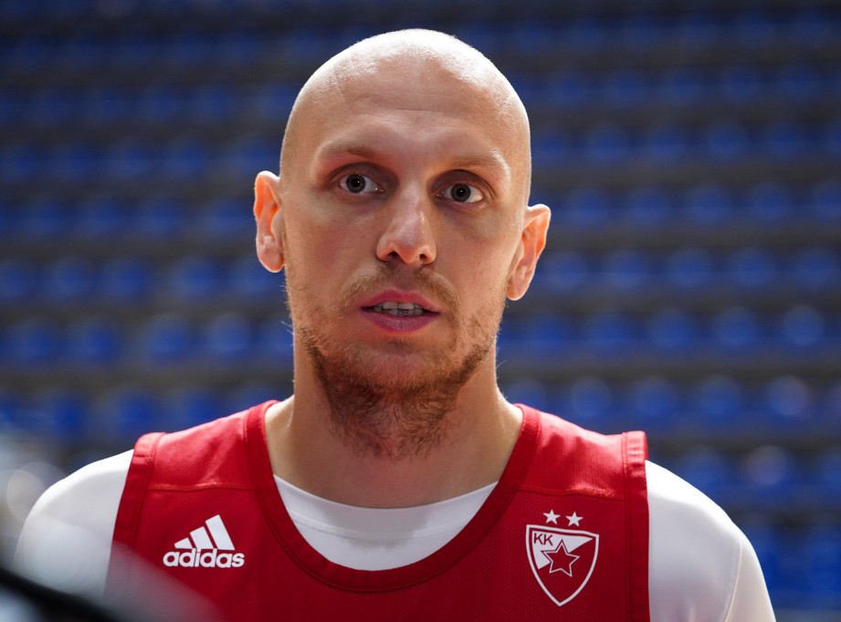 Košarkaš Crvene zvezde Dejan Davidovac van stroja zbog povrede leđa