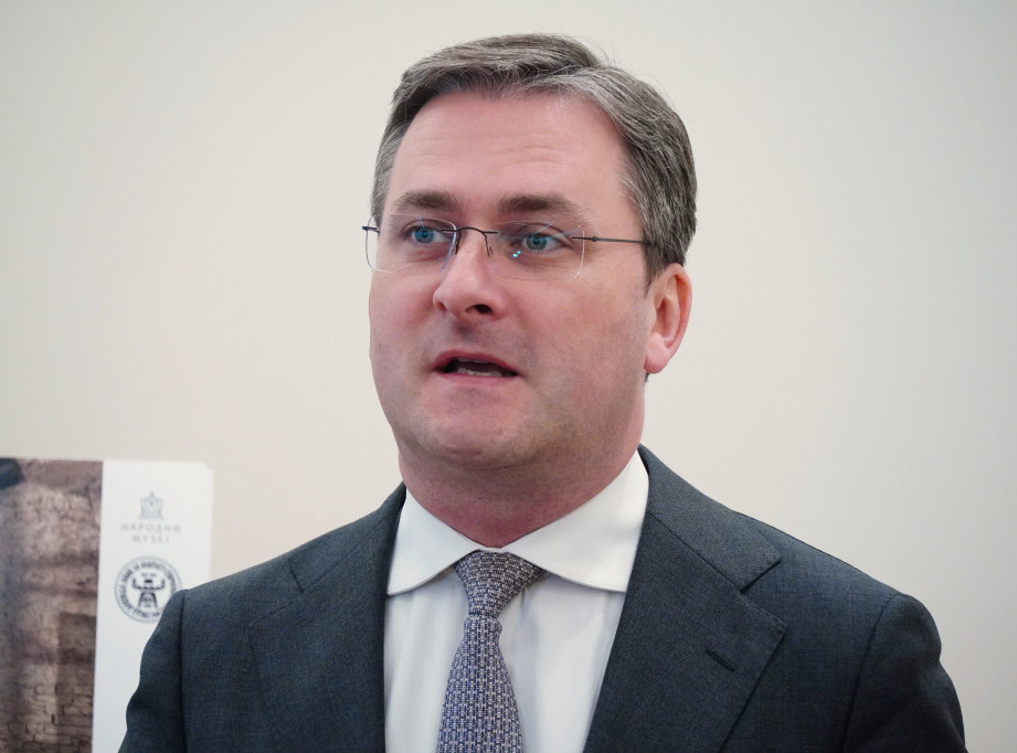 Selaković i Švidkoj otkrili spomenik pukovniku Rajevskom u manastiru Sveti Roman u Đunisu