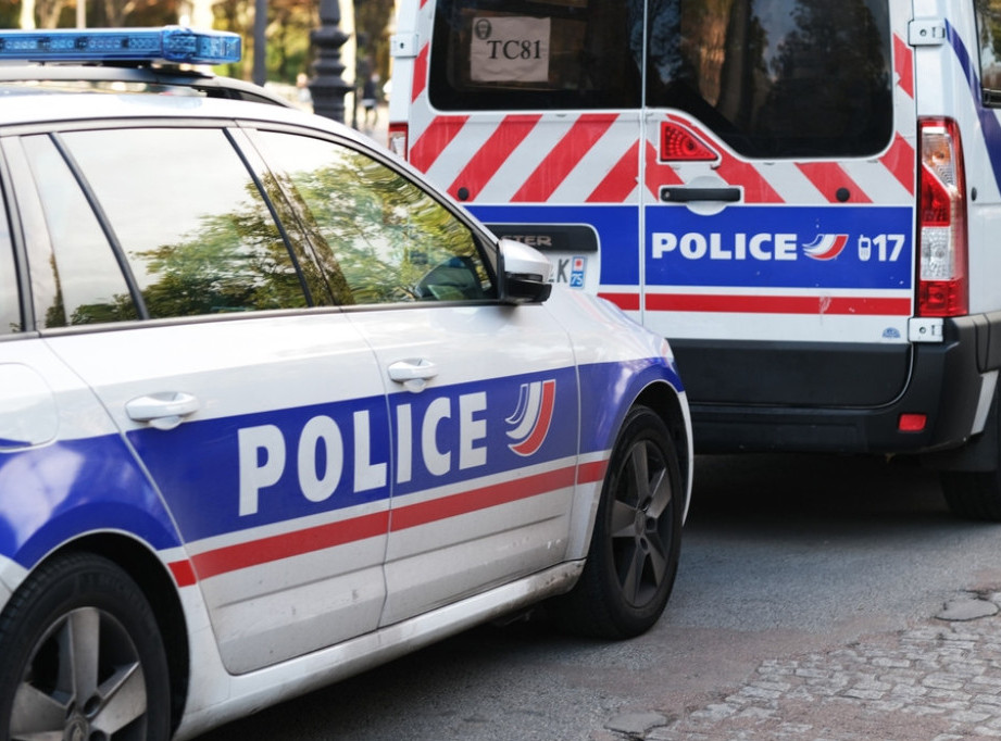 U Parizu 13 osoba povređeno tokom potere za automobilom koji je odbio da se zaustavi