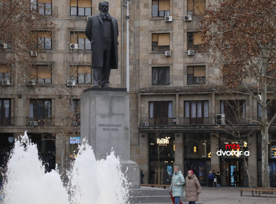 Uspostavljen saobraćaj na Trgu Nikole Pašića