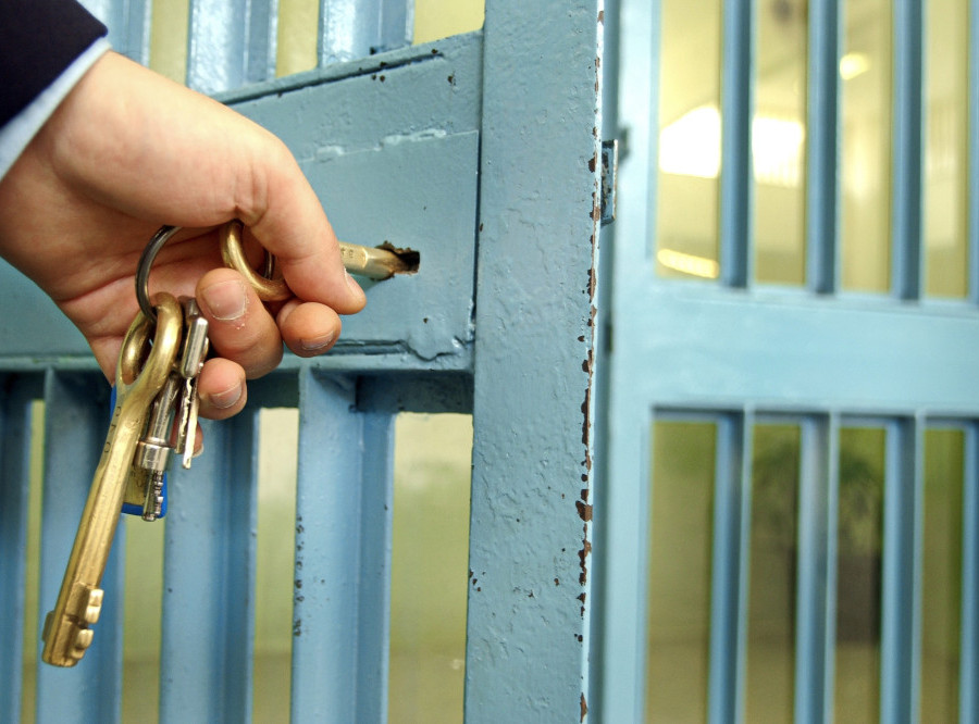 Određeno zadržavanje osumnjičenom da je nelegalno gradio kuću u Zemunu