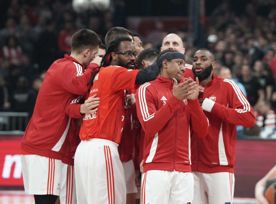 Košarkaši FMP-a promašili šut za pobedu, Zvezda nastavila seriju u Železniku