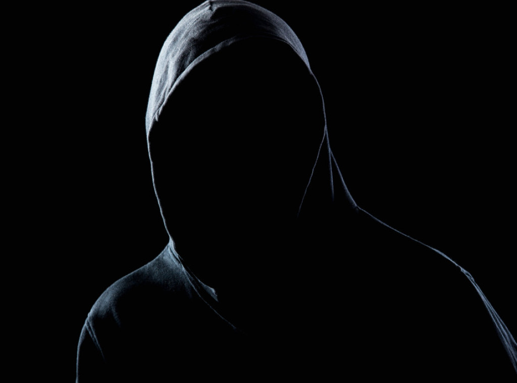 Lopov jutros opljačkao poštu u Grčkoj koristeći "kalašnjikov"