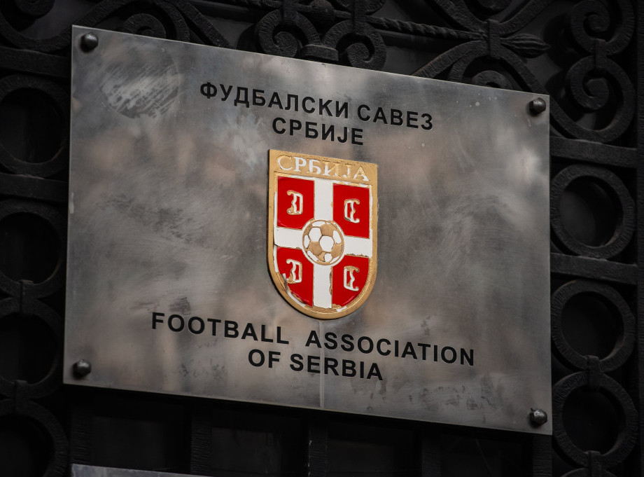 Predsednik Sudijske komisije Fudbalskog saveza Srbije De Bleker održao prvi radni sastanak sa arbitrima