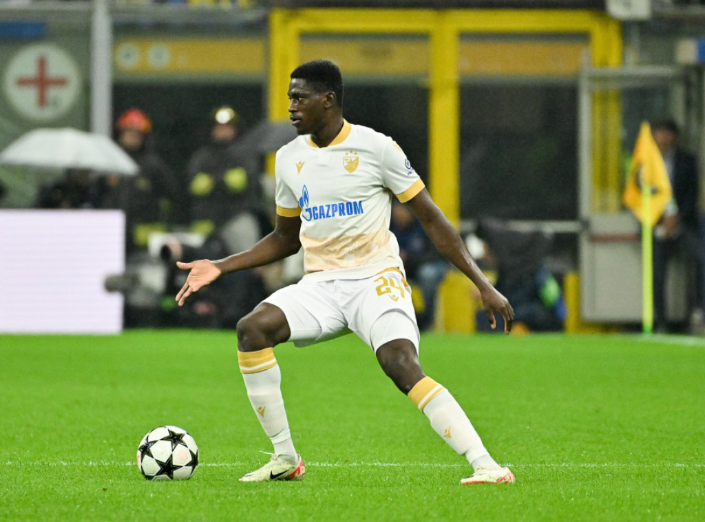 Bivši fudbaler Crvene zvezde Naser Điga prešao iz Vulverhemptona u škotski Rendžers