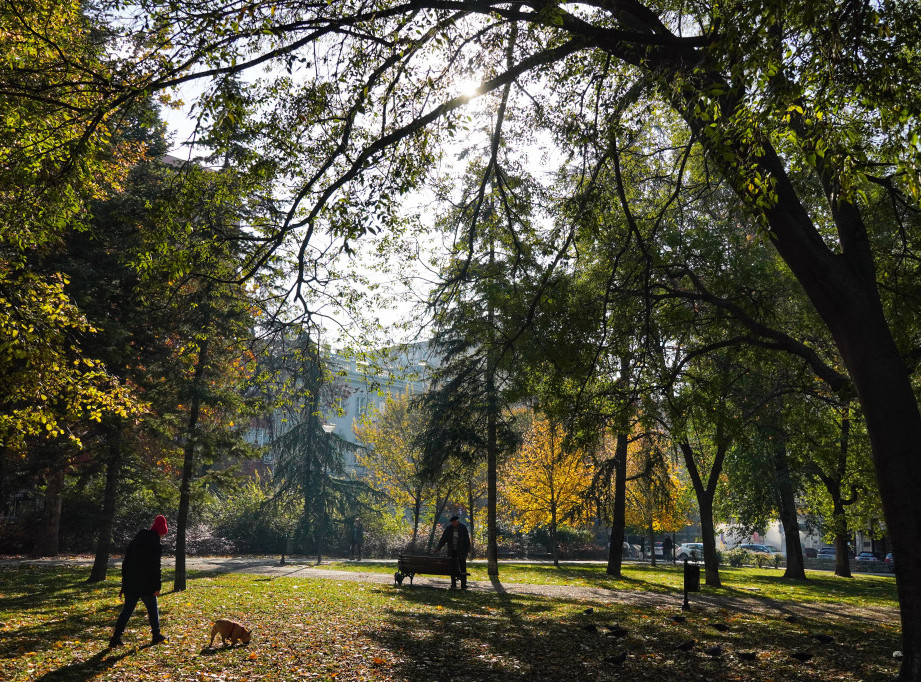 U Srbiji danas pretežno sunčano i toplije, najviša temperatura od 16 do 23 stepena