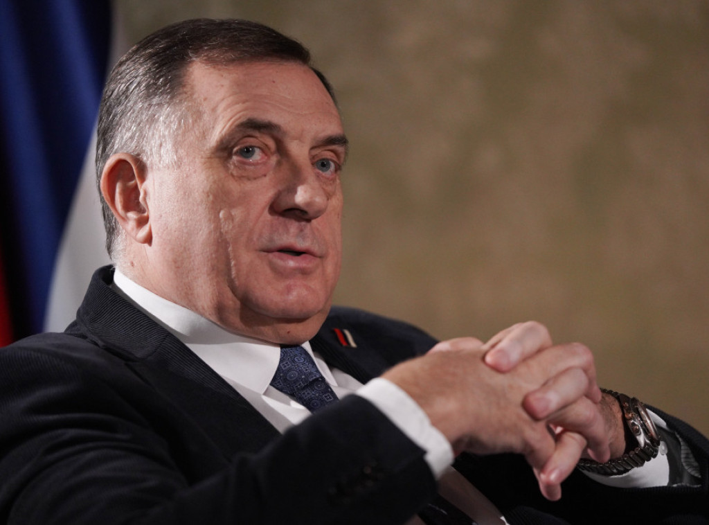 Milorad Dodik čestitao Sergeju Lavrovu Dan diplomatskog radnika Ruske Federacije