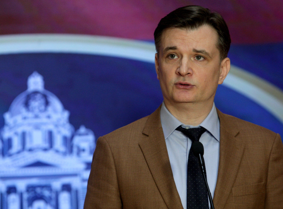 Administrativni odbor kaznio i poslanike vlasti i poslanike opozicije