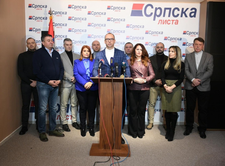 Igor Simić: Sa Kosova i Metohije došlo 1.000 Srba u Sremsku Mitrovicu da pokažu jedinstvo i slogu