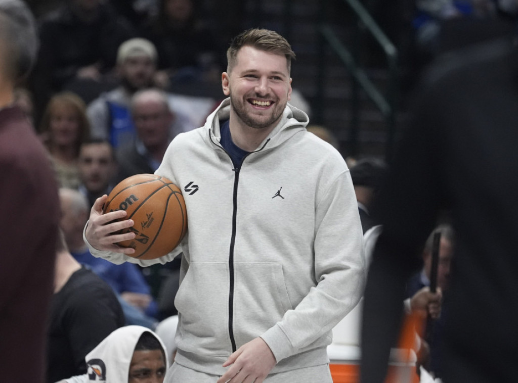 Slovenački košarkaš Luka Dončić prešao u Los Anđeles Lejkerse u "blokbaster" trejdu