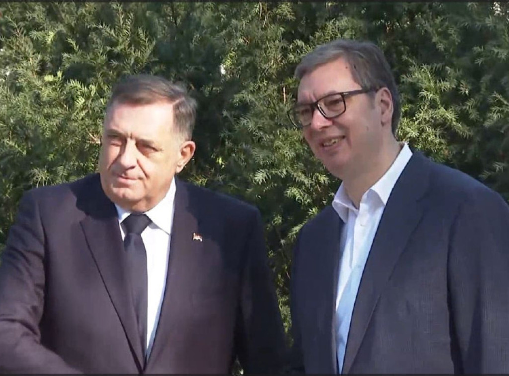 Vučić razgovarao sa Dodikom o svim važnim pitanjima za srpski narod u regionu