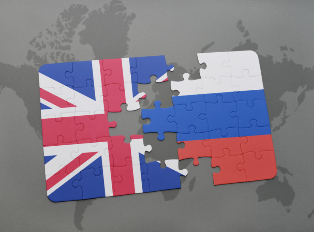 Britanija će opozvati akreditaciju ruskog diplomate kao odgovor na rusku odluku