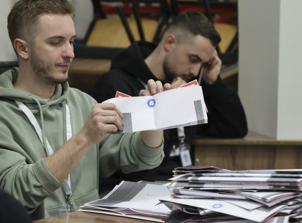 Priština: CIK objavio konačne rezultate, Samoopredeljenje 48 mandata, Srpska lista 9