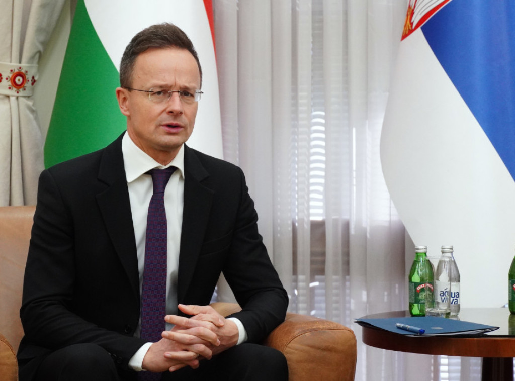 Sijarto: Sankcije NIS-u problem za celu centralnu Evropu, Mađarska spremna da pomogne