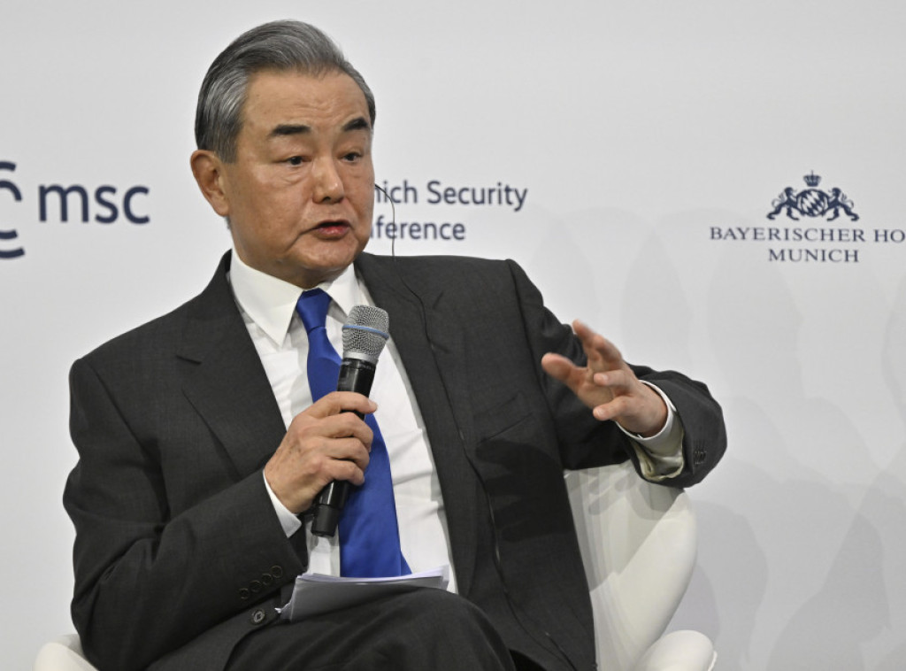 Vang Ji: Kina će "igrati do kraja" ako SAD nastave da je potiskuju