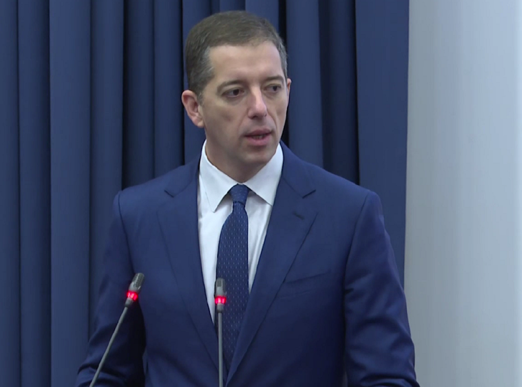 Marko Đurić: Nemogući pritisci na Srbiju, pokušaji da se sruši država osuđeni na propast