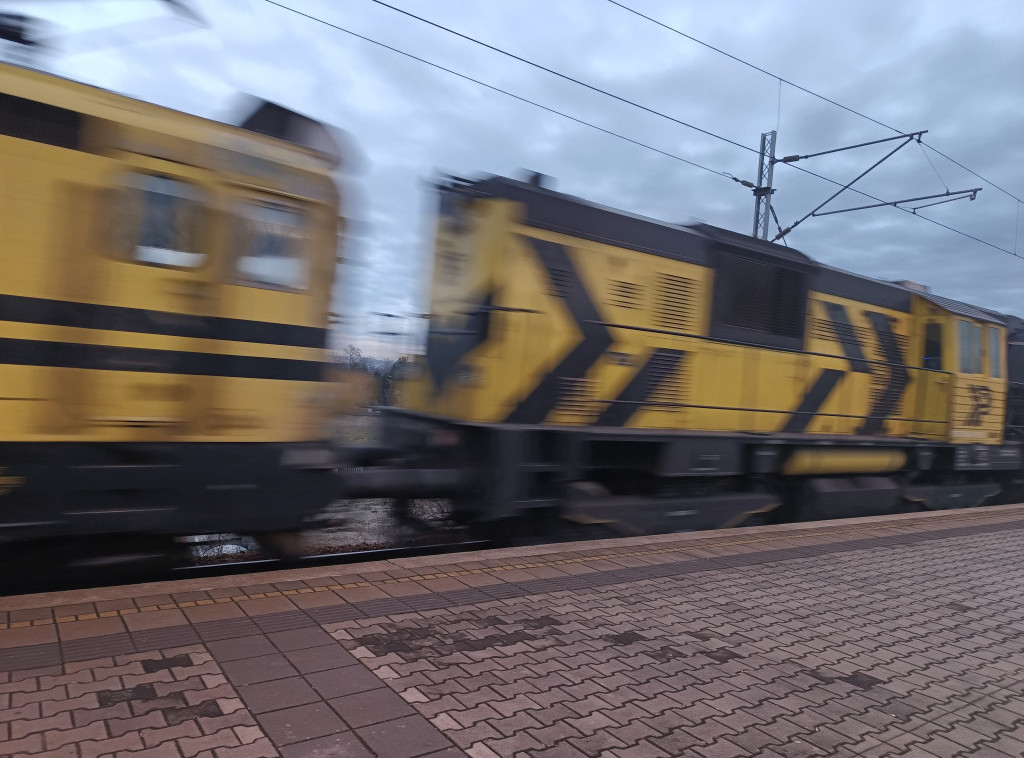 MAV: Počeo redovan železnički teretni saobraćaj na pruzi Budimpešta - Beograd