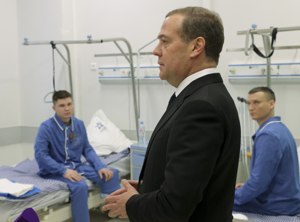 Medvedev: Kijev bi mogao da upotrebi prljavu bombu na svoje gradove i okrivi Rusiju