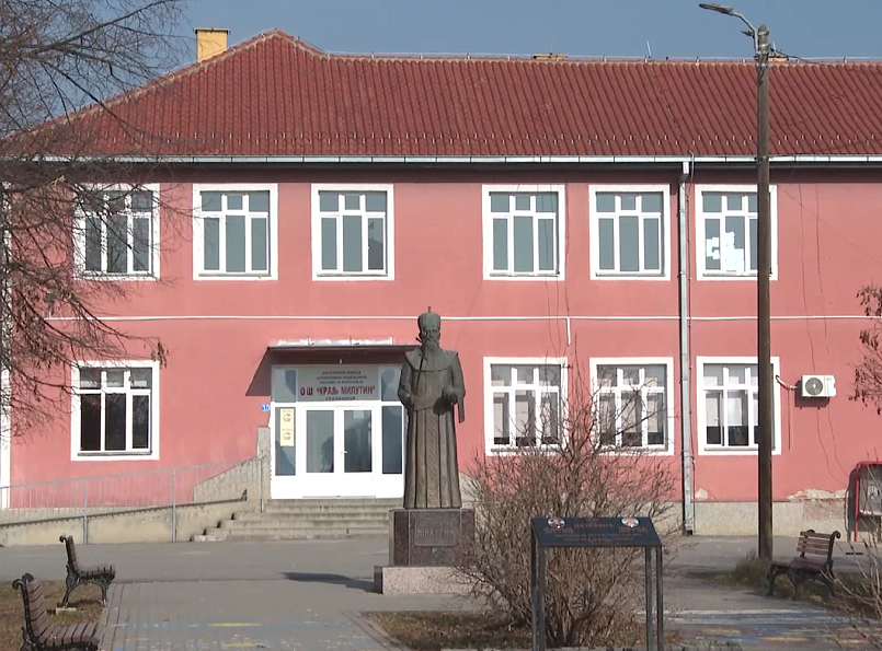 OŠ "Kralj Milutin" više od 150 godina, uz Crkvu, stub opstanka Srba u Gračanici