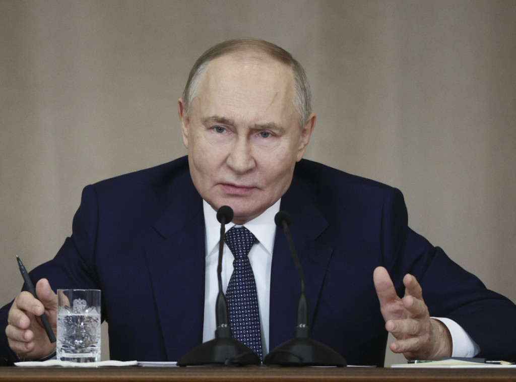 Putin: Rusija će ojačati svoje vojne kapacitete