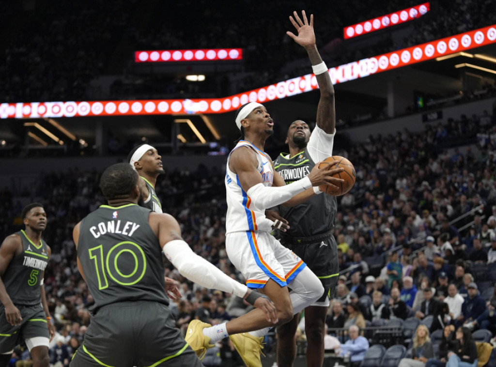 Košarkaši Toronta pobedili Finiks, Oklahoma savladala Minesotu u NBA ligi