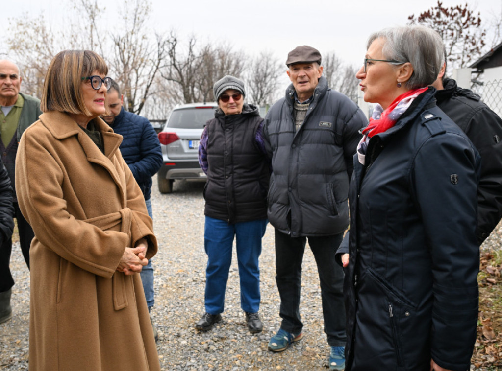 Gojković: Finansiraćemo asfaltiranje ulice Danila Bate Stojkovića u Vrdniku