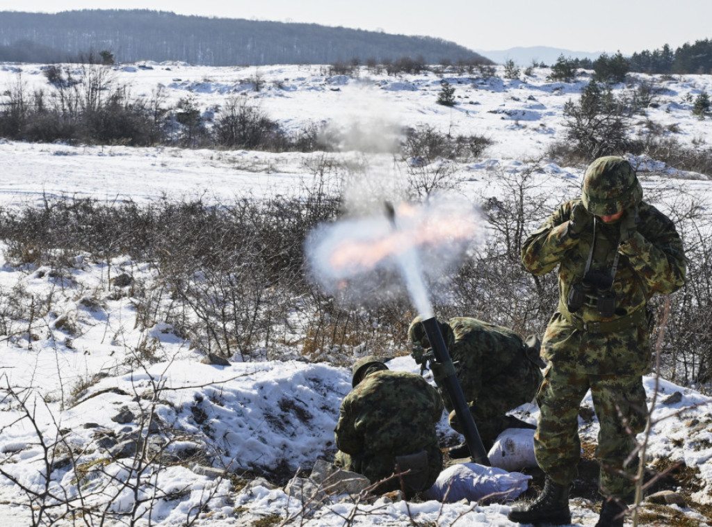 Stacionarno logorovanje ''decembaraca'' na poligonu Pasuljanske livade