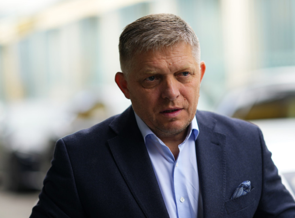 Fico negirao da je kritikovao Trampa: Tekst je pisao Tom Nikolson, voli me kao "koza nož"