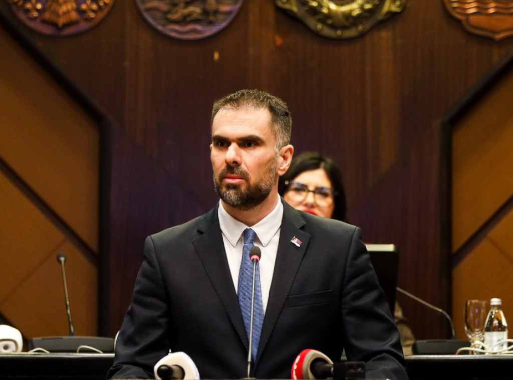 Žarko Mićin najavio javni konkurs za spomen obeležje žrtvama u padu nadstrešnice u Novom Sadu