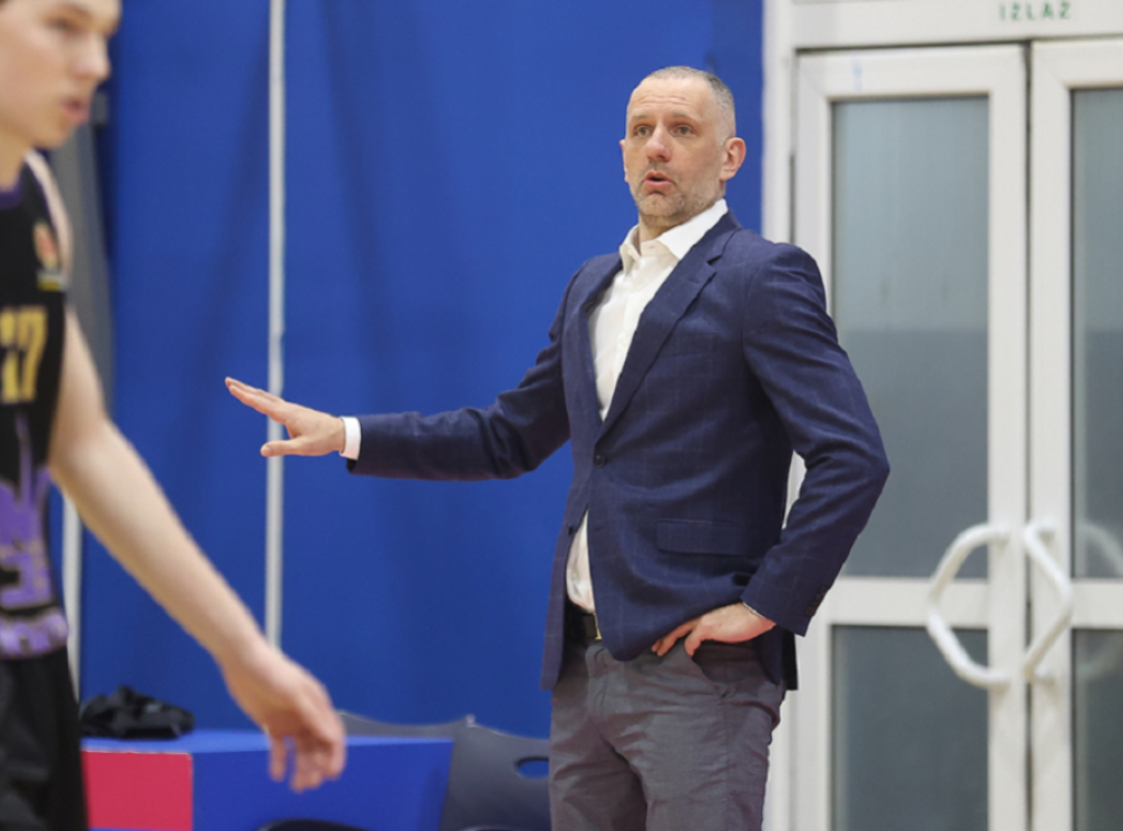 Trener Mege Vule Avdalović poveo 12 košarkaša na mečeve protiv Breogana i Porta