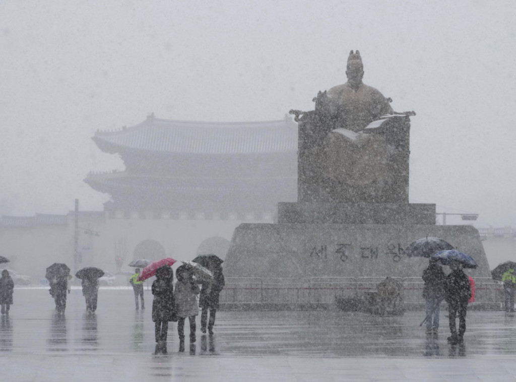Južna Koreja: Zbog  jakih snežnih padavina otkazani letovi i trajektne linije