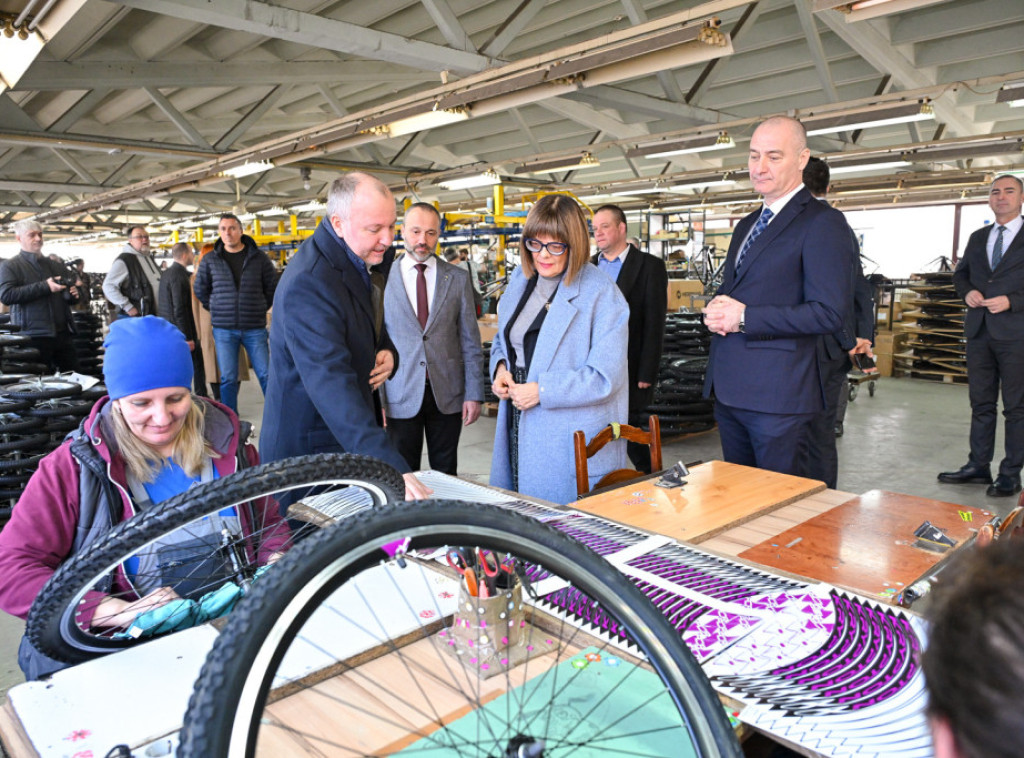 Maja Gojković posetila Bačku Topolu i održala radni sastanak sa rukovodstvom Opštine